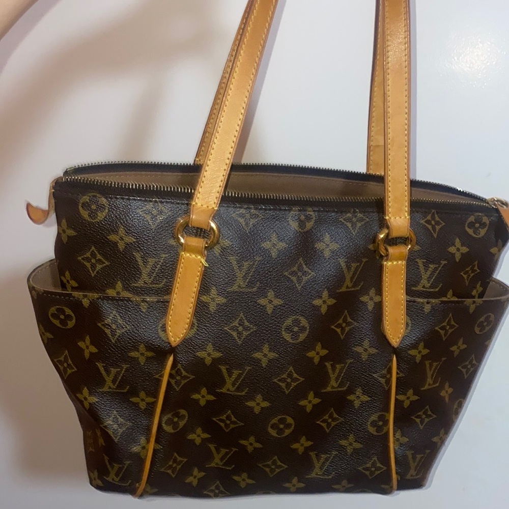 Louis Vuitton Totally PM